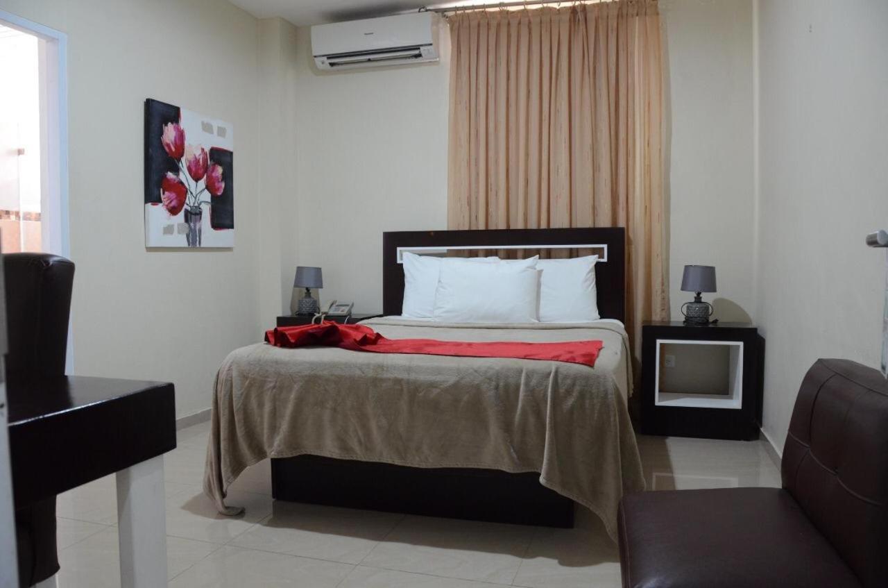 Hostal San Francisco De Asis ซานโตโดมิงโก ภายนอก รูปภาพ