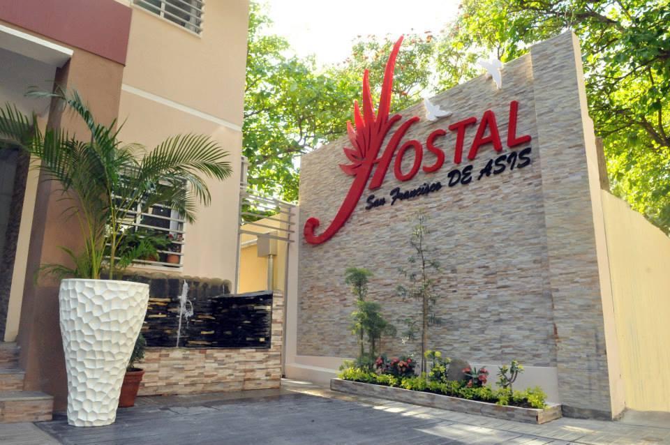 Hostal San Francisco De Asis ซานโตโดมิงโก ภายนอก รูปภาพ