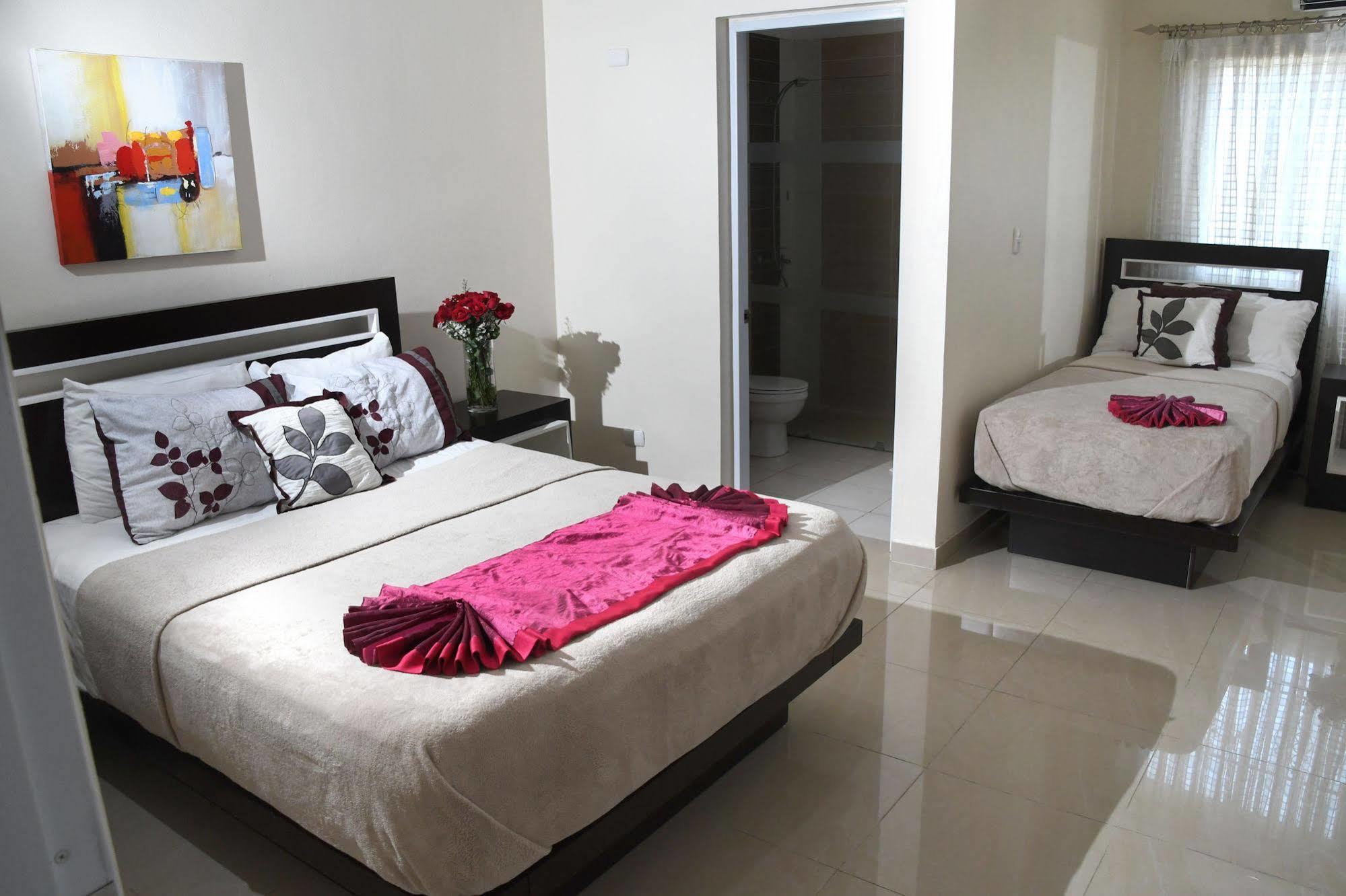 Hostal San Francisco De Asis ซานโตโดมิงโก ภายนอก รูปภาพ