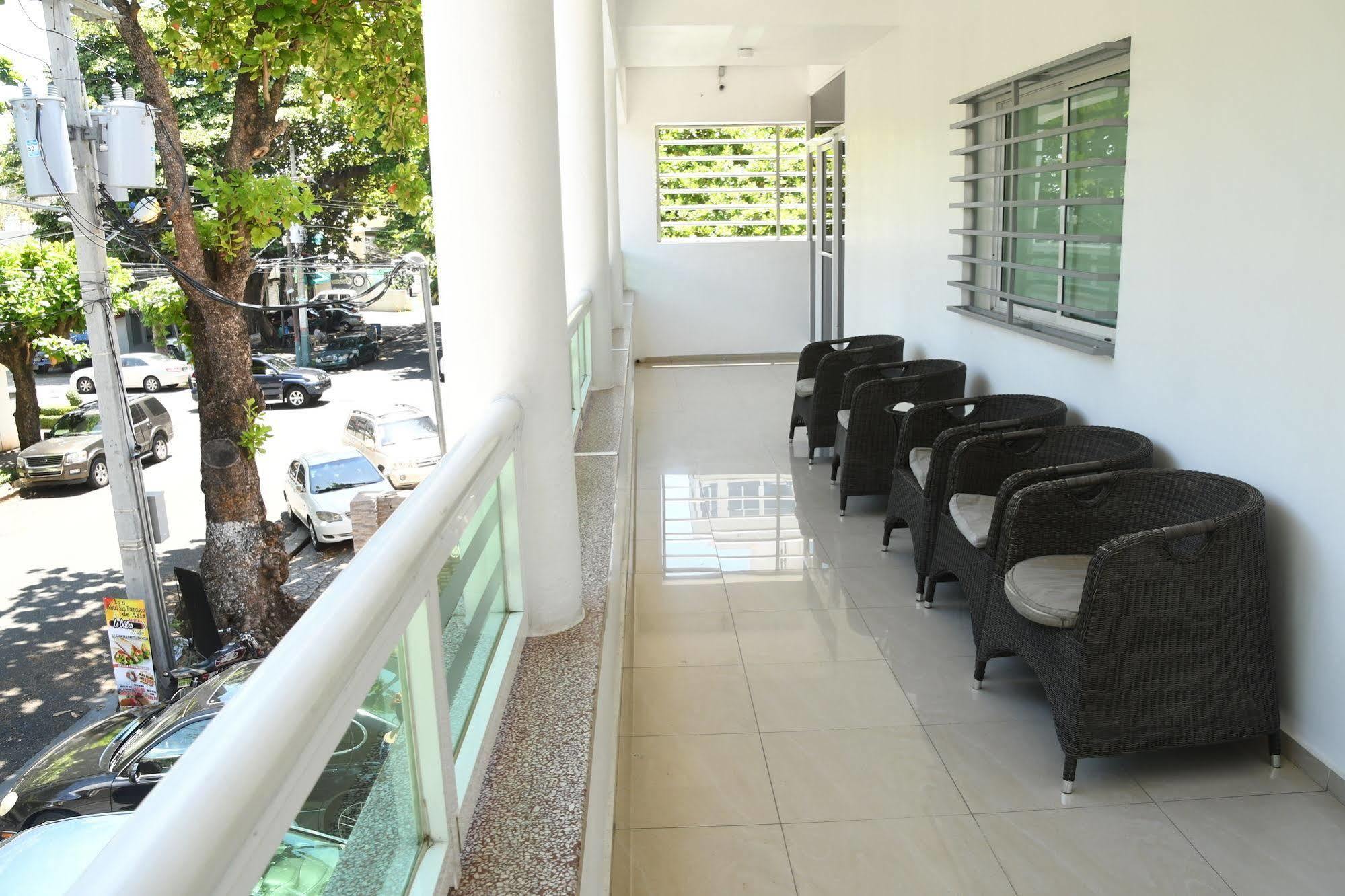 Hostal San Francisco De Asis ซานโตโดมิงโก ภายนอก รูปภาพ